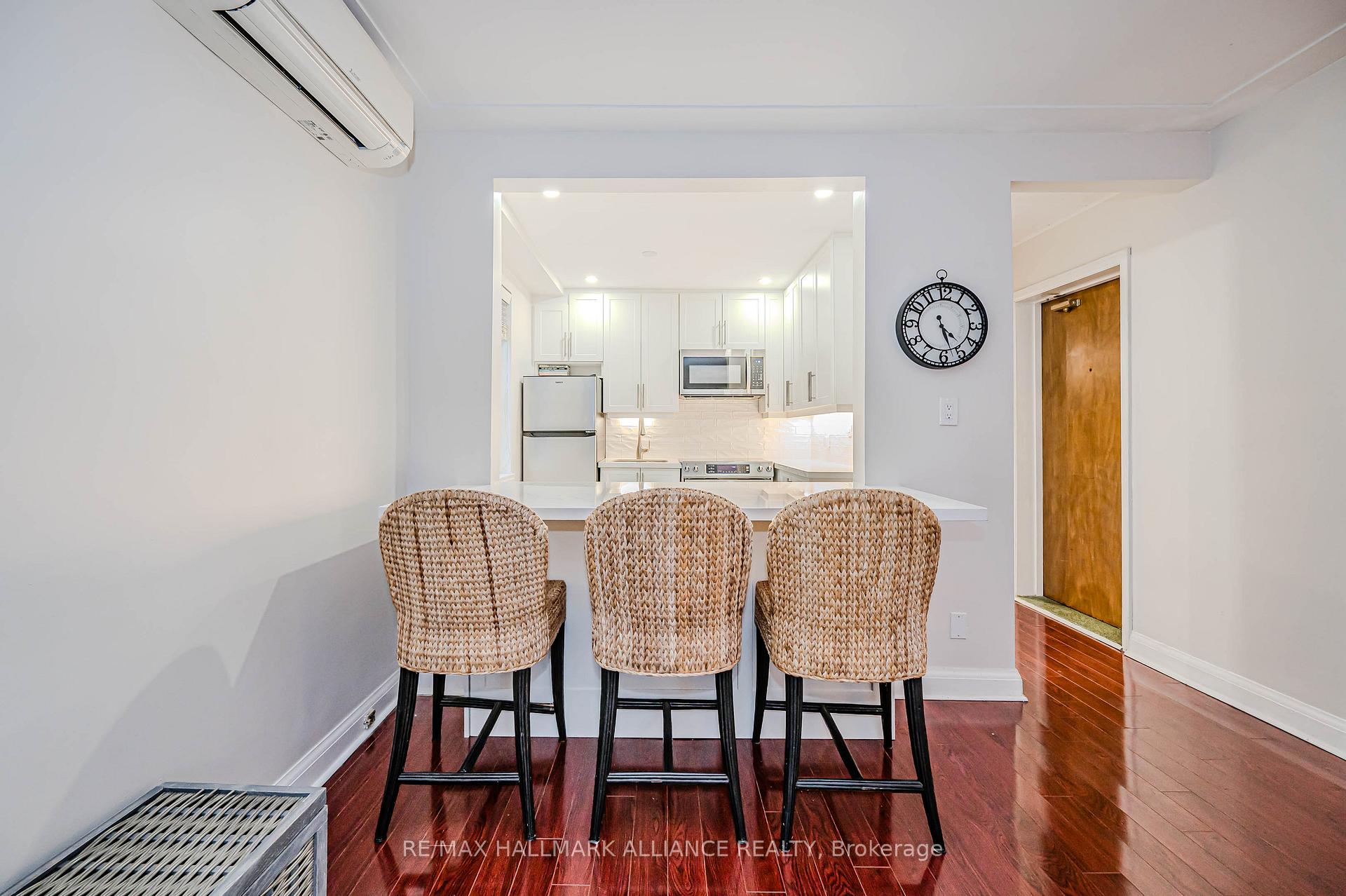 Photo 6 of Unit 3, 802 King Street W, Hamilton, Westdale — HOMEH