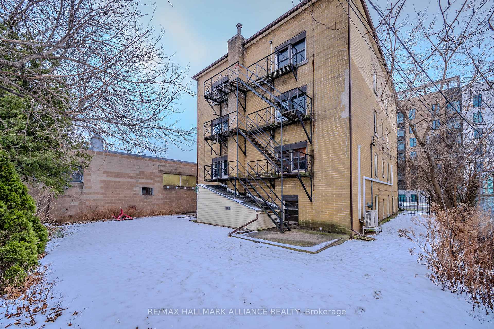 Photo 45 of Unit 3, 802 King Street W, Hamilton, Westdale — HOMEH