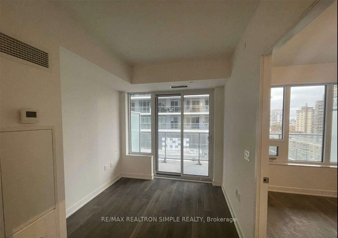 Photo 3 of Unit 702, 195 Redpath Avenue, Toronto, Mount Pleasant West — HOMEH