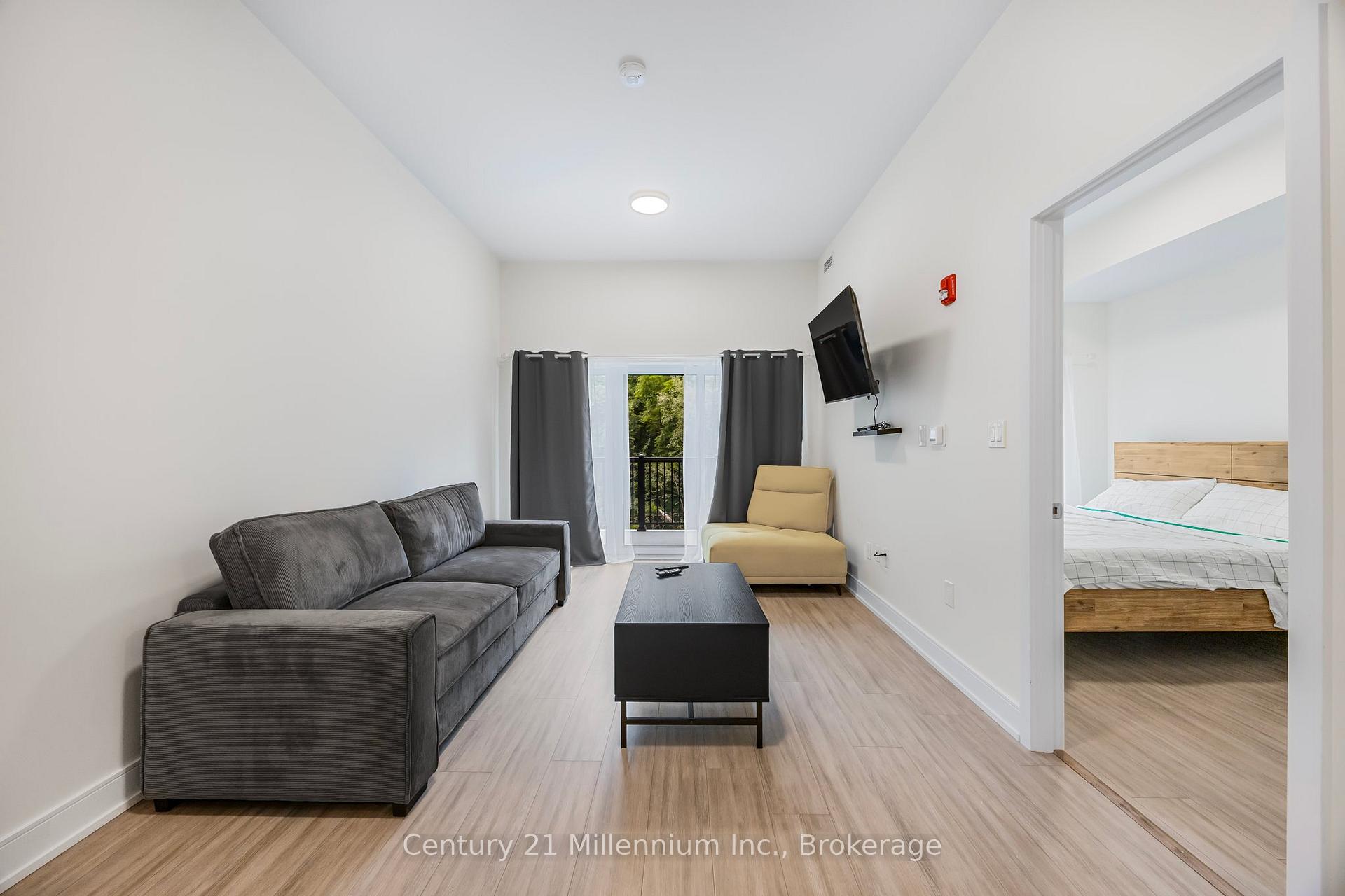 Photo 6 of Unit 214, 121 Mary Street, Clearview, Creemore — HOMEH