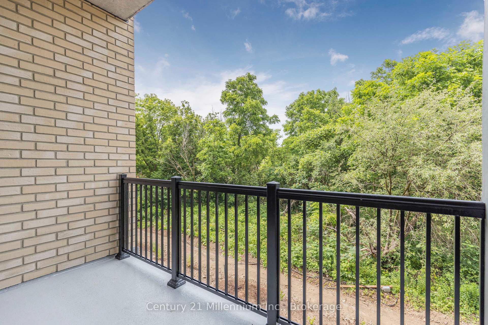 Photo 14 of Unit 214, 121 Mary Street, Clearview, Creemore — HOMEH