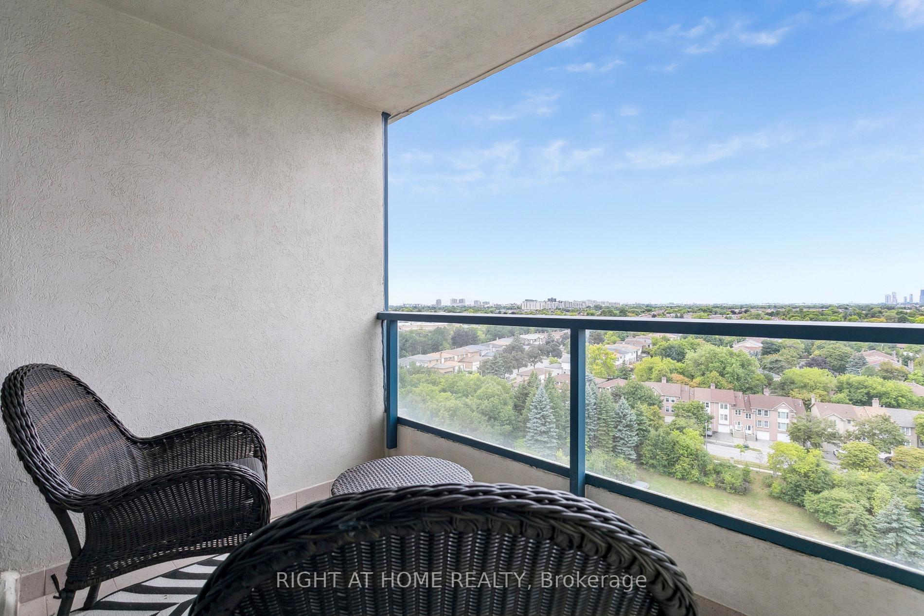 Photo 16 of Unit 1611, 7300 Yonge Street, Vaughan, Crestwood-Springfarm-Yorkhill — HOMEH