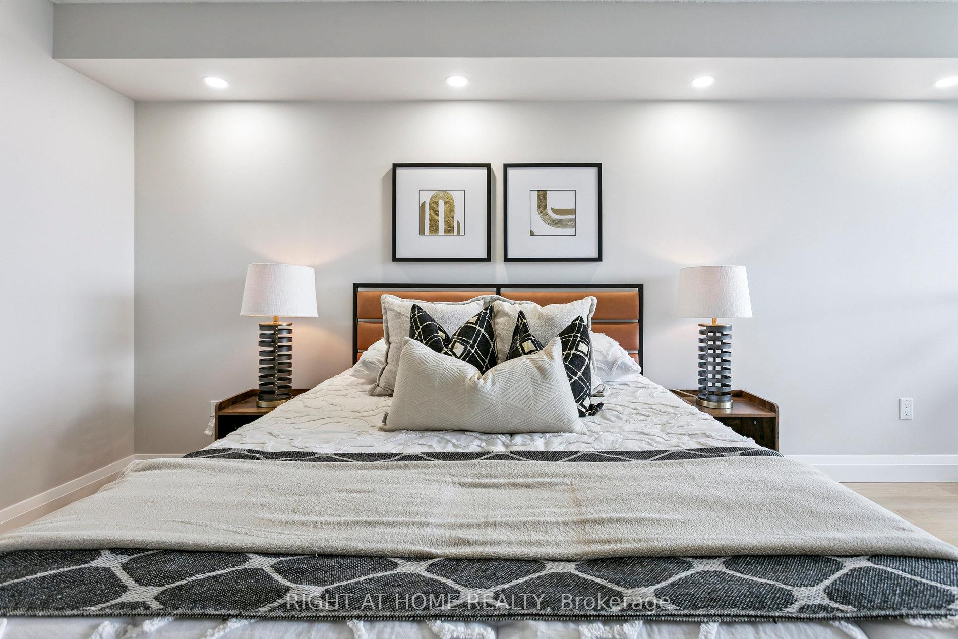 Photo 20 of Unit 1611, 7300 Yonge Street, Vaughan, Crestwood-Springfarm-Yorkhill — HOMEH