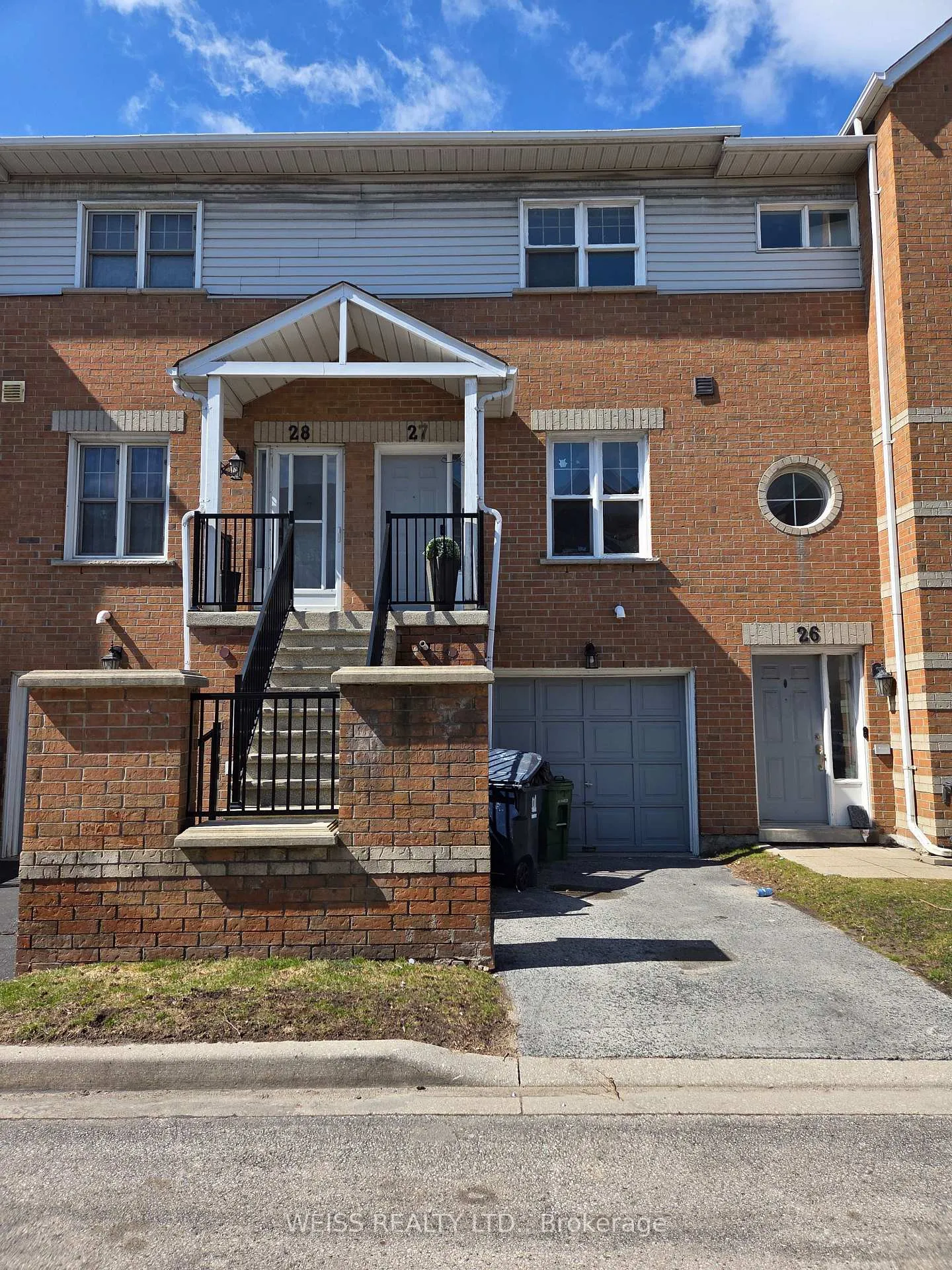 Photo 1 of Unit 27, 630 Evans Avenue, Etobicoke, Alderwood — HOMEH