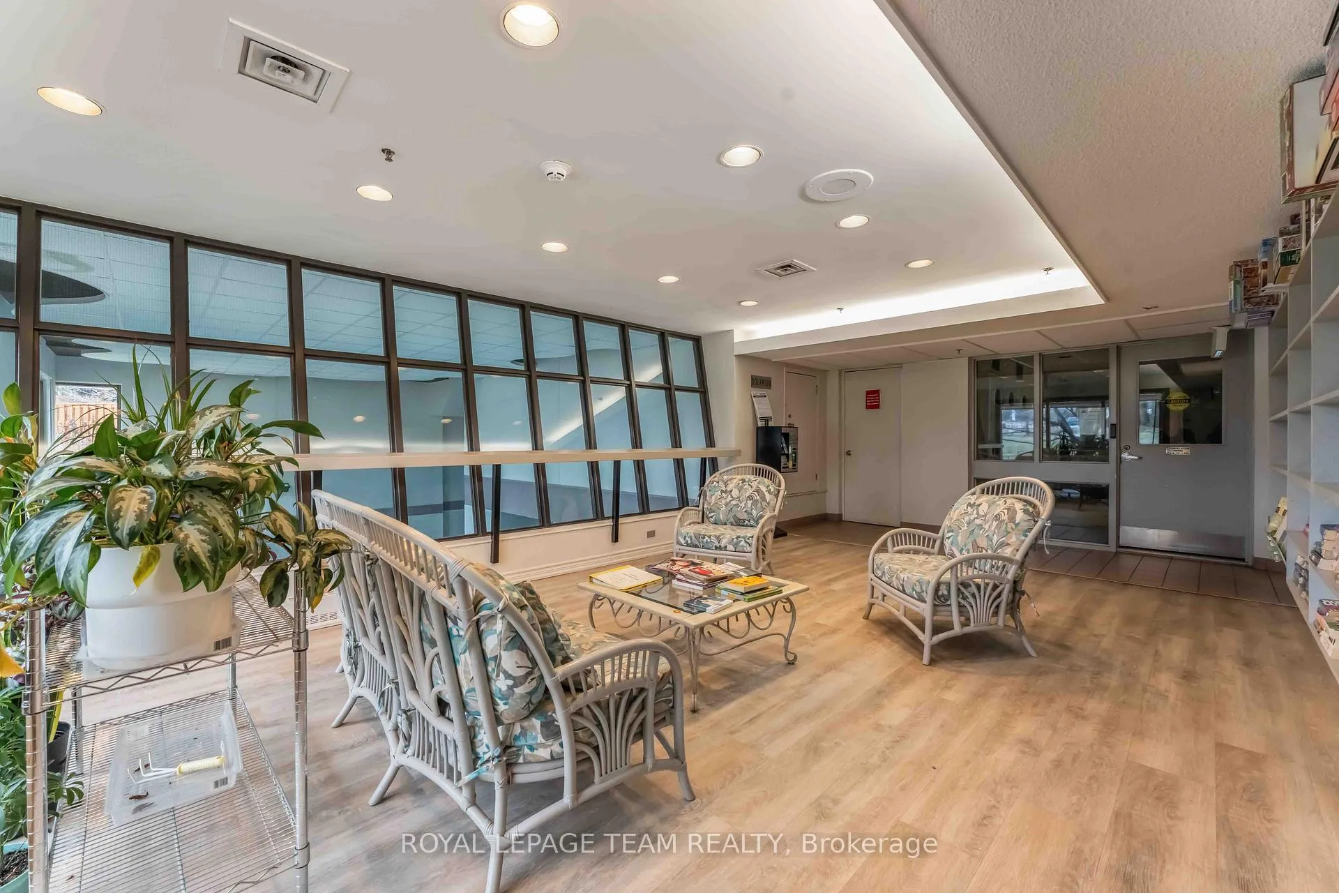 Photo 31 of Unit 2106, 1081 Ambleside Drive, Ottawa, Woodroffe — HOMEH