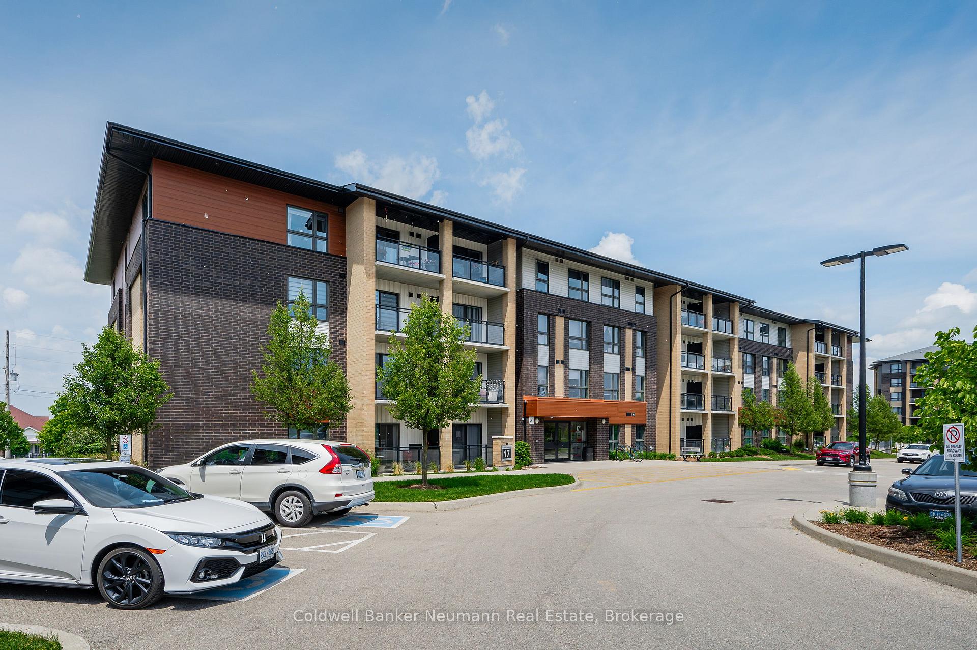 Photo 1 of Unit 403, 17 Kay Crescent, Guelph, Pineridge/Westminster Woods — HOMEH