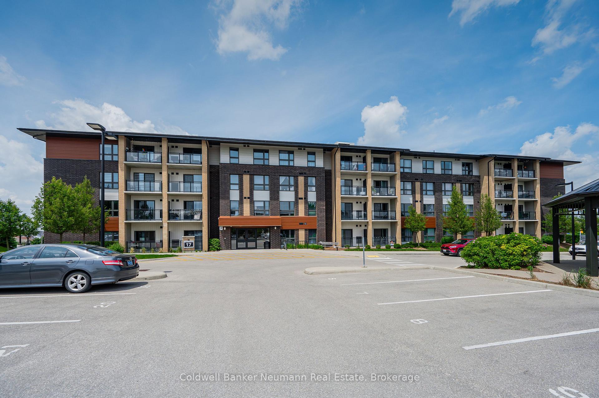Photo 3 of Unit 403, 17 Kay Crescent, Guelph, Pineridge/Westminster Woods — HOMEH