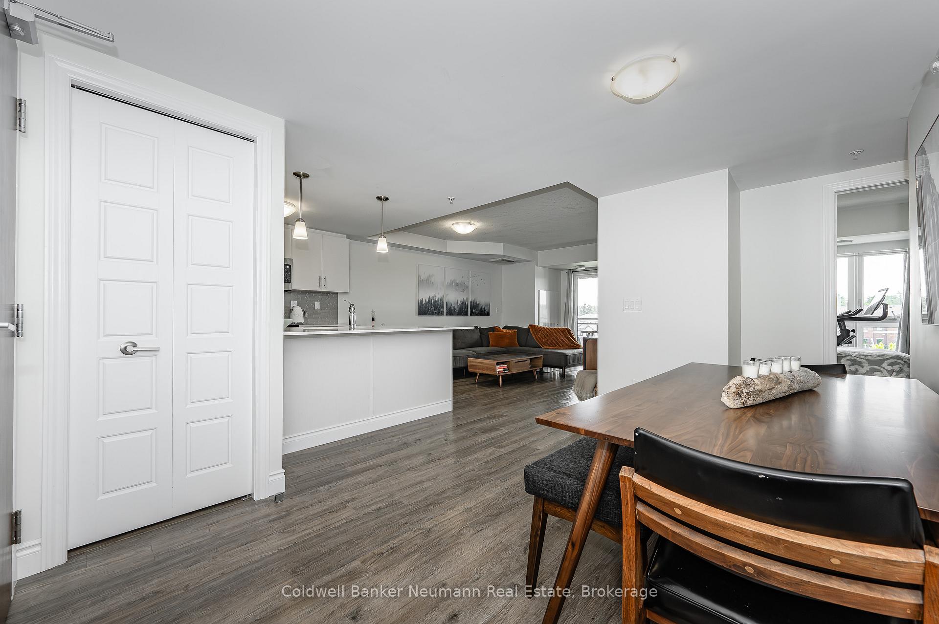 Photo 6 of Unit 403, 17 Kay Crescent, Guelph, Pineridge/Westminster Woods — HOMEH