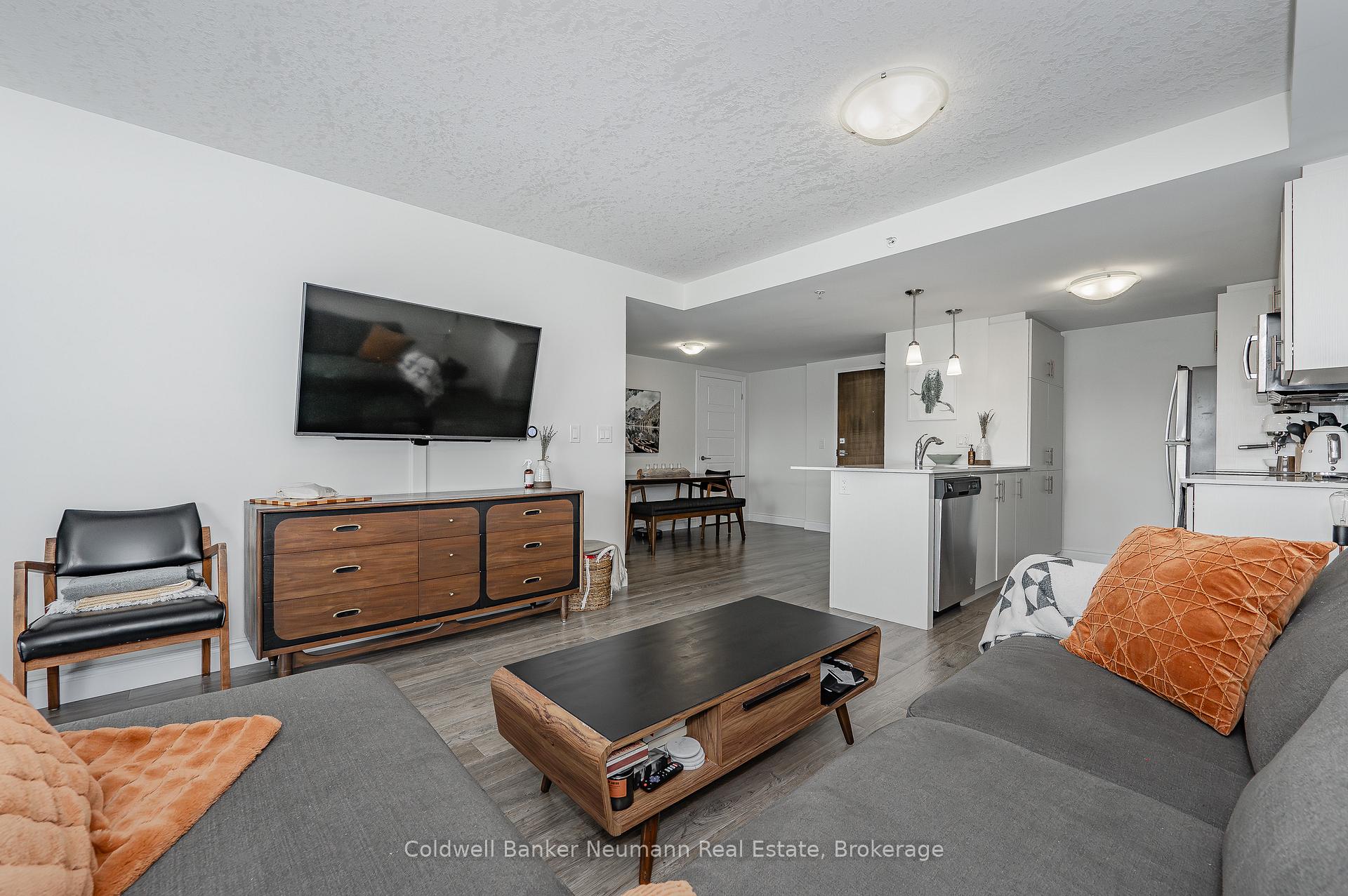 Photo 10 of Unit 403, 17 Kay Crescent, Guelph, Pineridge/Westminster Woods — HOMEH