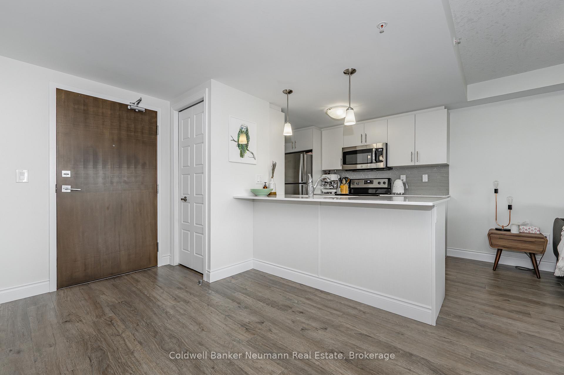 Photo 13 of Unit 403, 17 Kay Crescent, Guelph, Pineridge/Westminster Woods — HOMEH