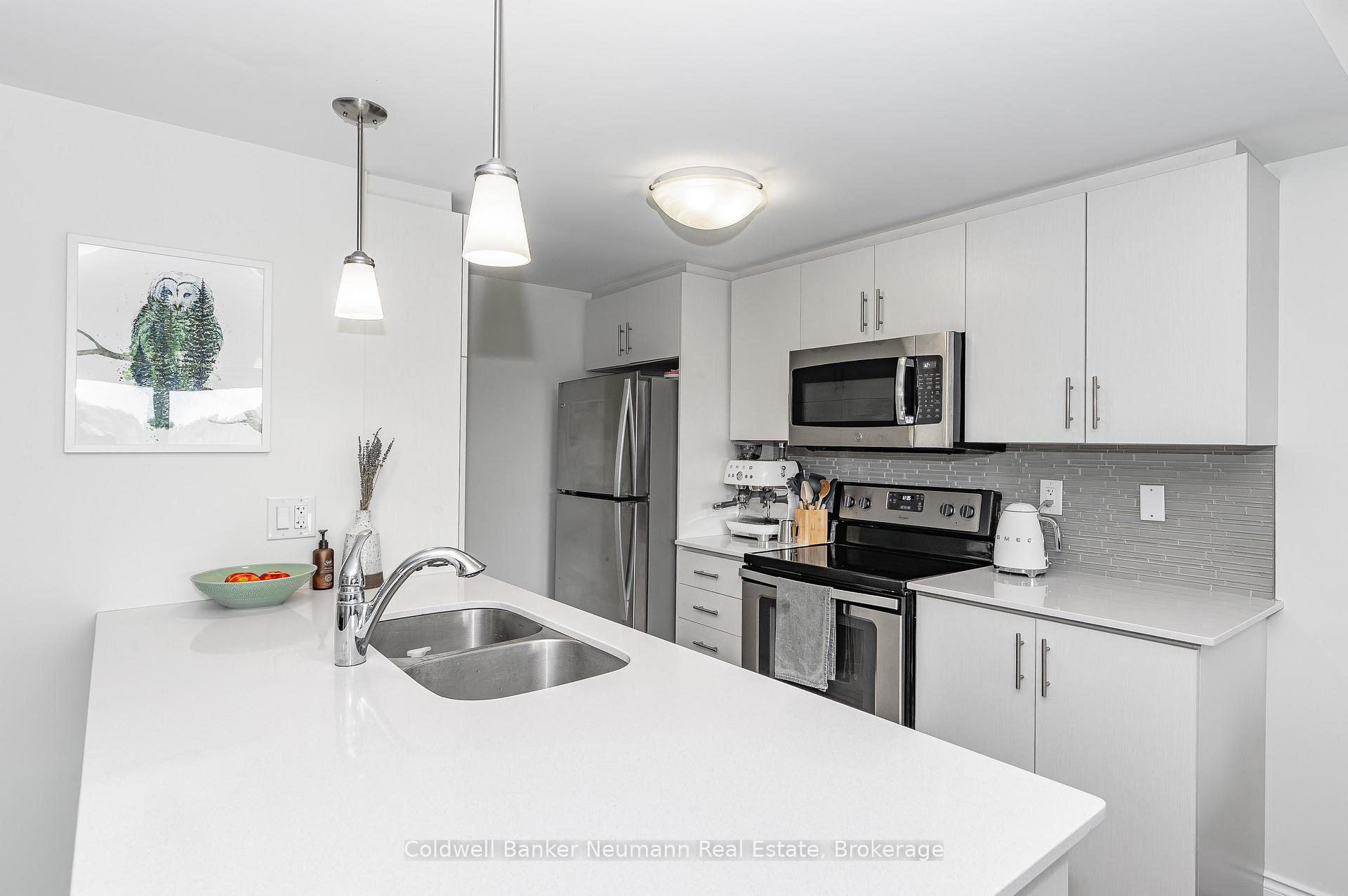 Photo 15 of Unit 403, 17 Kay Crescent, Guelph, Pineridge/Westminster Woods — HOMEH