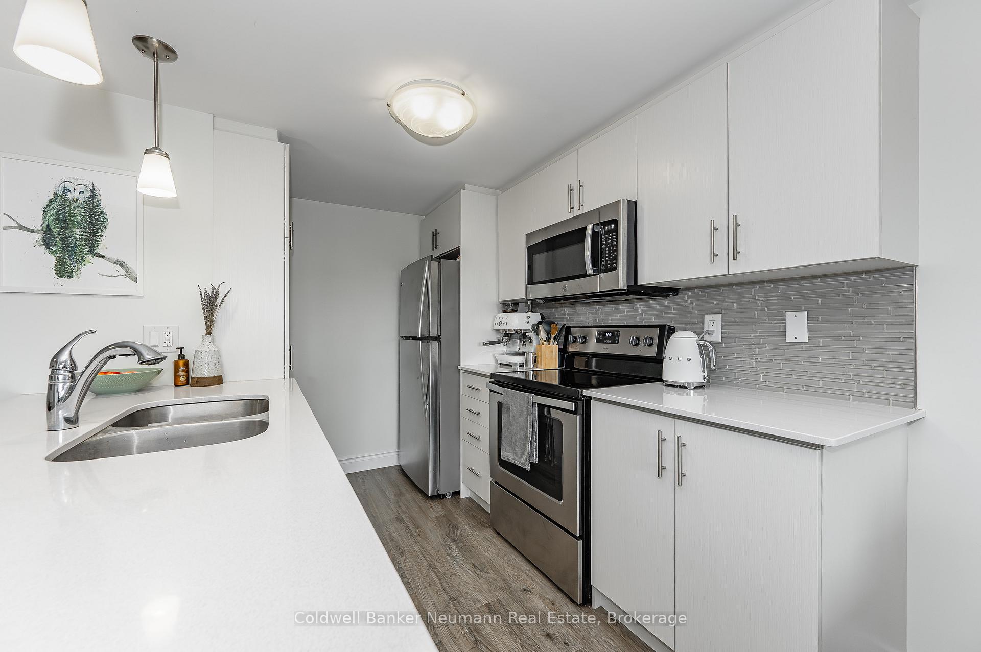 Photo 16 of Unit 403, 17 Kay Crescent, Guelph, Pineridge/Westminster Woods — HOMEH