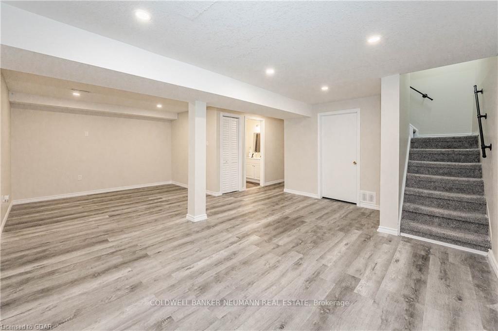Photo 1 of Unit 7, 125 Janefield Avenue, Guelph, Dovercliffe Park/Old University — HOMEH