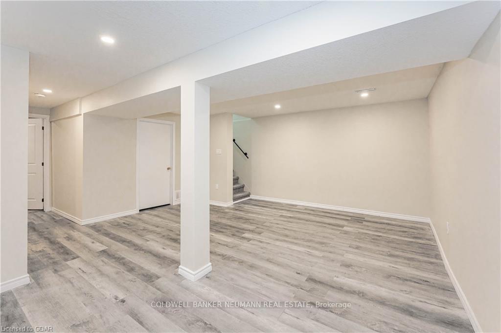 Photo 10 of Unit 7, 125 Janefield Avenue, Guelph, Dovercliffe Park/Old University — HOMEH