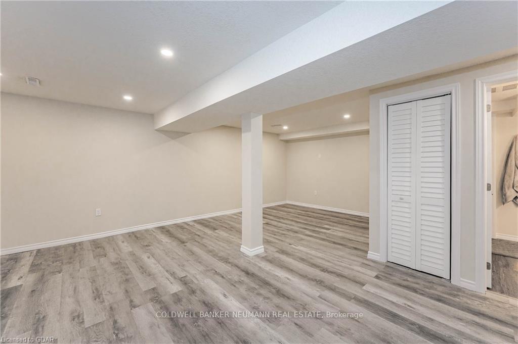 Photo 11 of Unit 7, 125 Janefield Avenue, Guelph, Dovercliffe Park/Old University — HOMEH