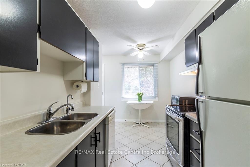 Photo 11 of 32 Wilsonview Avenue, Guelph, Dovercliffe Park/Old University — HOMEH