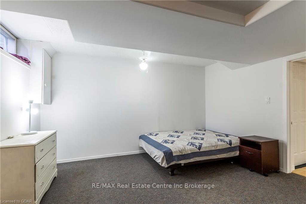 Photo 23 of 32 Wilsonview Avenue, Guelph, Dovercliffe Park/Old University — HOMEH