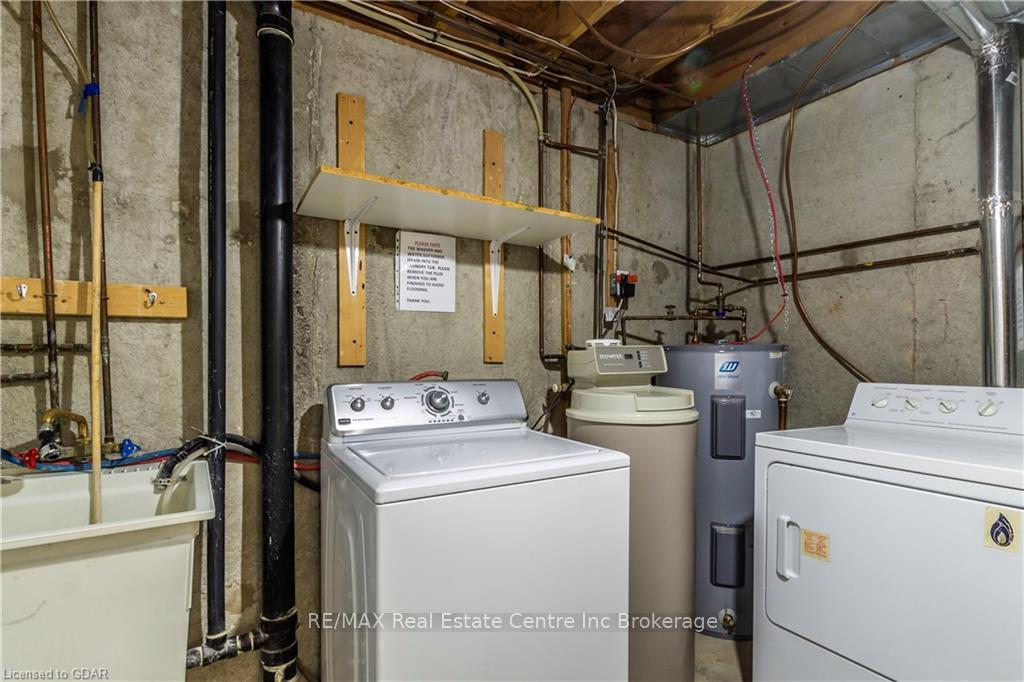 Photo 25 of 32 Wilsonview Avenue, Guelph, Dovercliffe Park/Old University — HOMEH