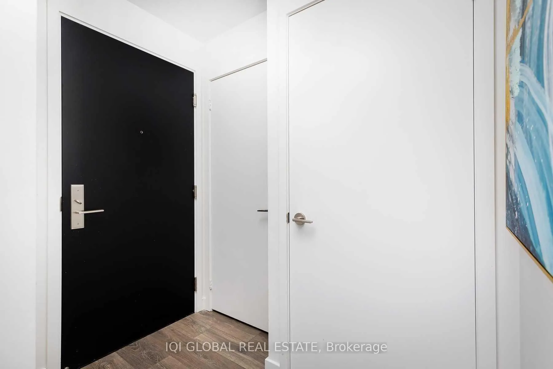 Photo 13 of Unit 2005, 8 Eglinton Avenue E, Toronto, Mount Pleasant West — HOMEH