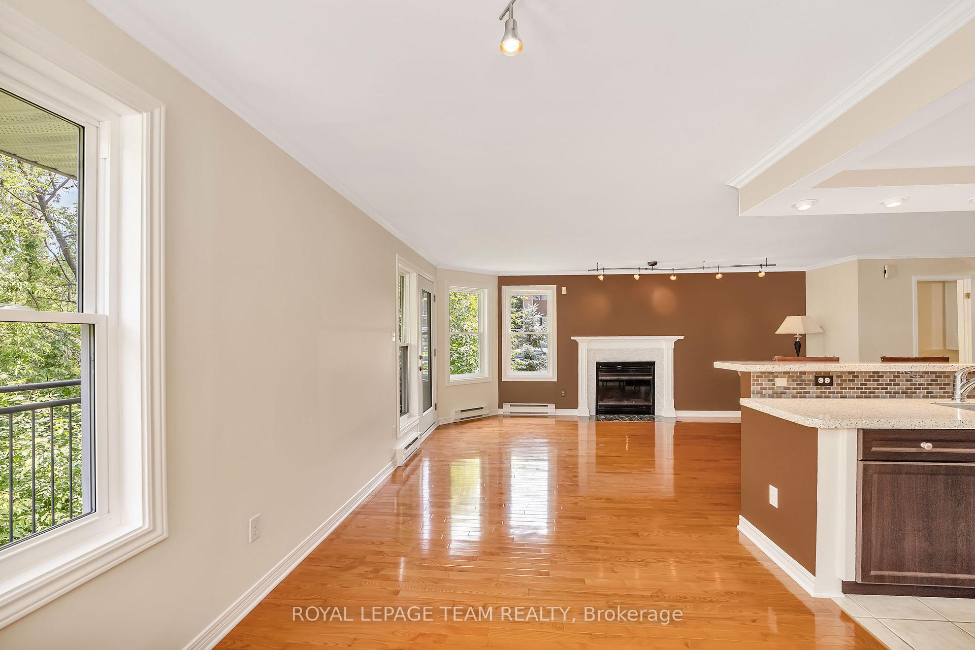 Photo 7 of Unit 1, 1121 Bavlie Avenue, Ottawa, Billings Bridge — HOMEH
