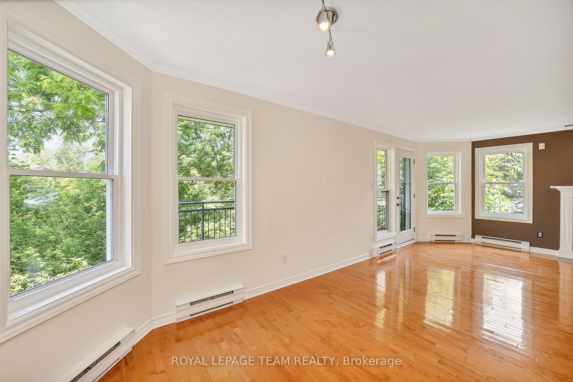 Photo 8 of Unit 1, 1121 Bavlie Avenue, Ottawa, Billings Bridge — HOMEH