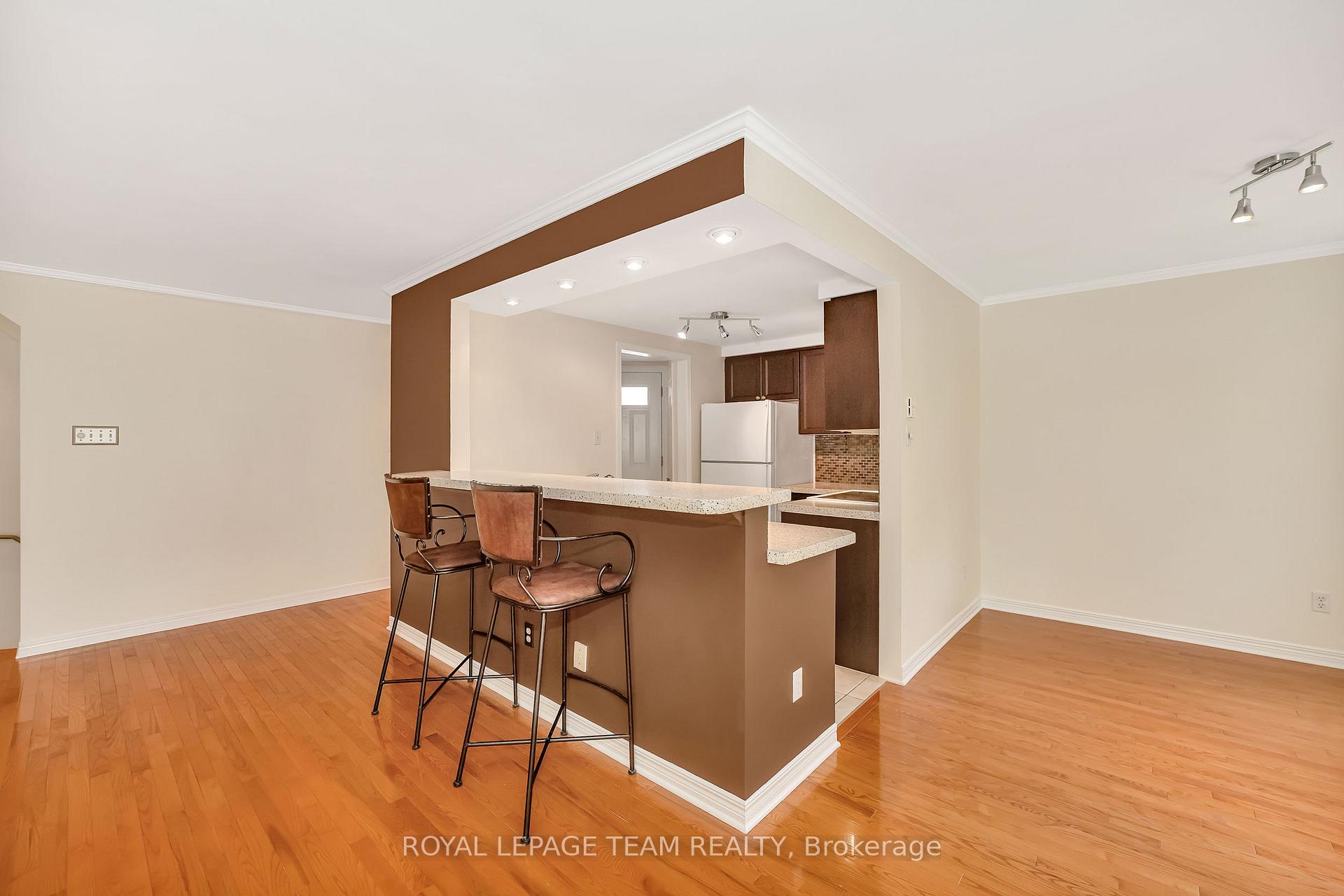 Photo 12 of Unit 1, 1121 Bavlie Avenue, Ottawa, Billings Bridge — HOMEH