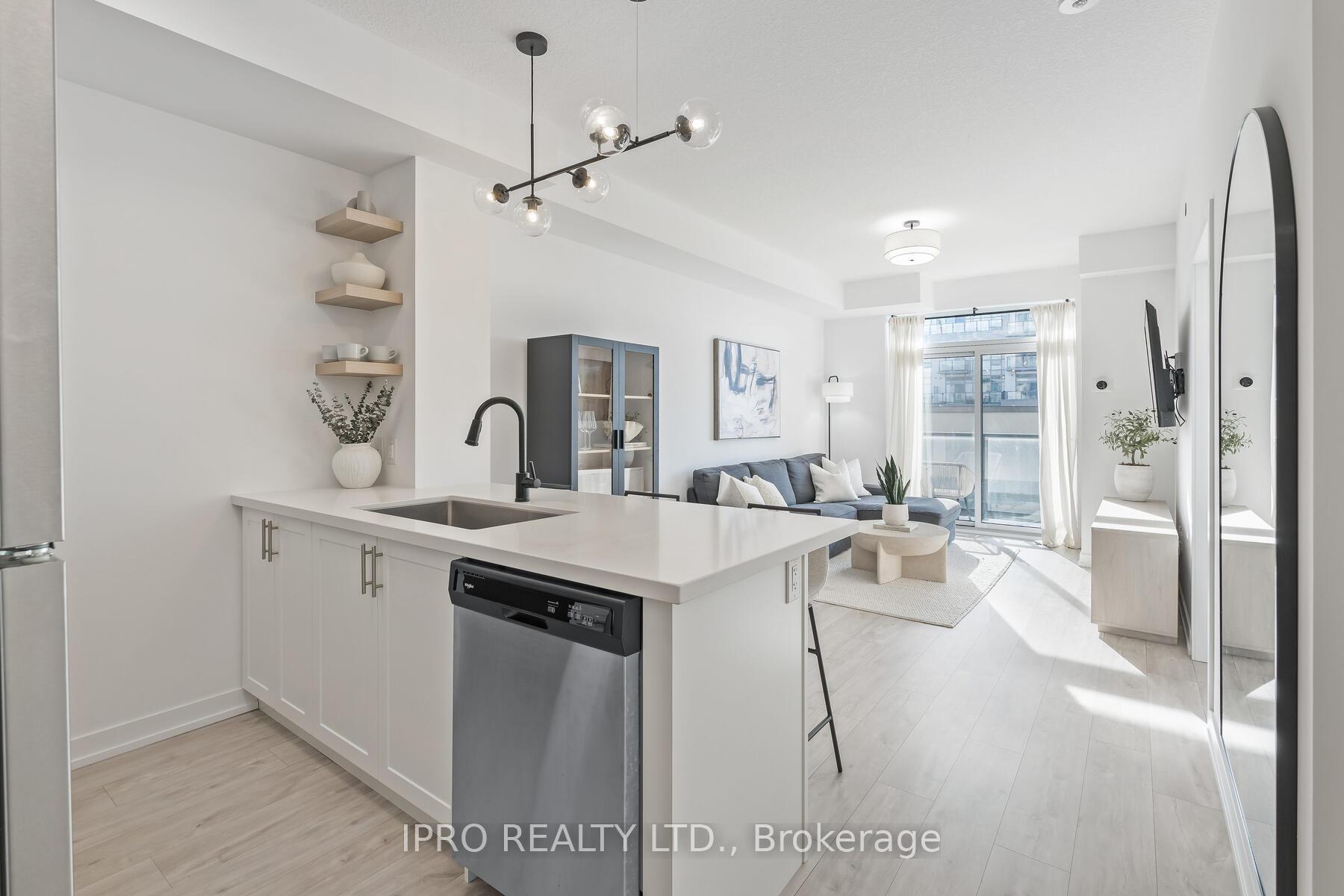 Photo 3 of Unit 601, 460 Dundas Street E, Hamilton, Waterdown — HOMEH