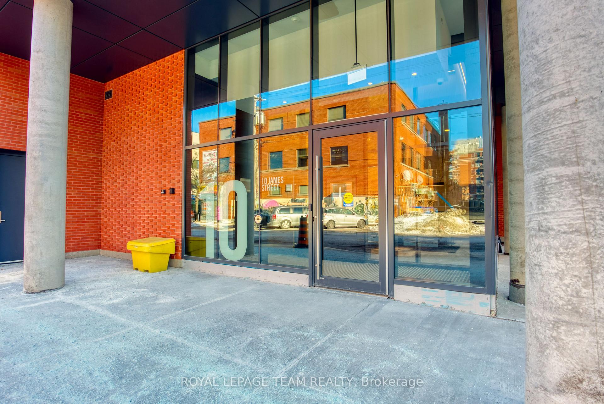Photo 3 of Unit UPH1, 10 James Street, Ottawa, Ottawa Centre — HOMEH