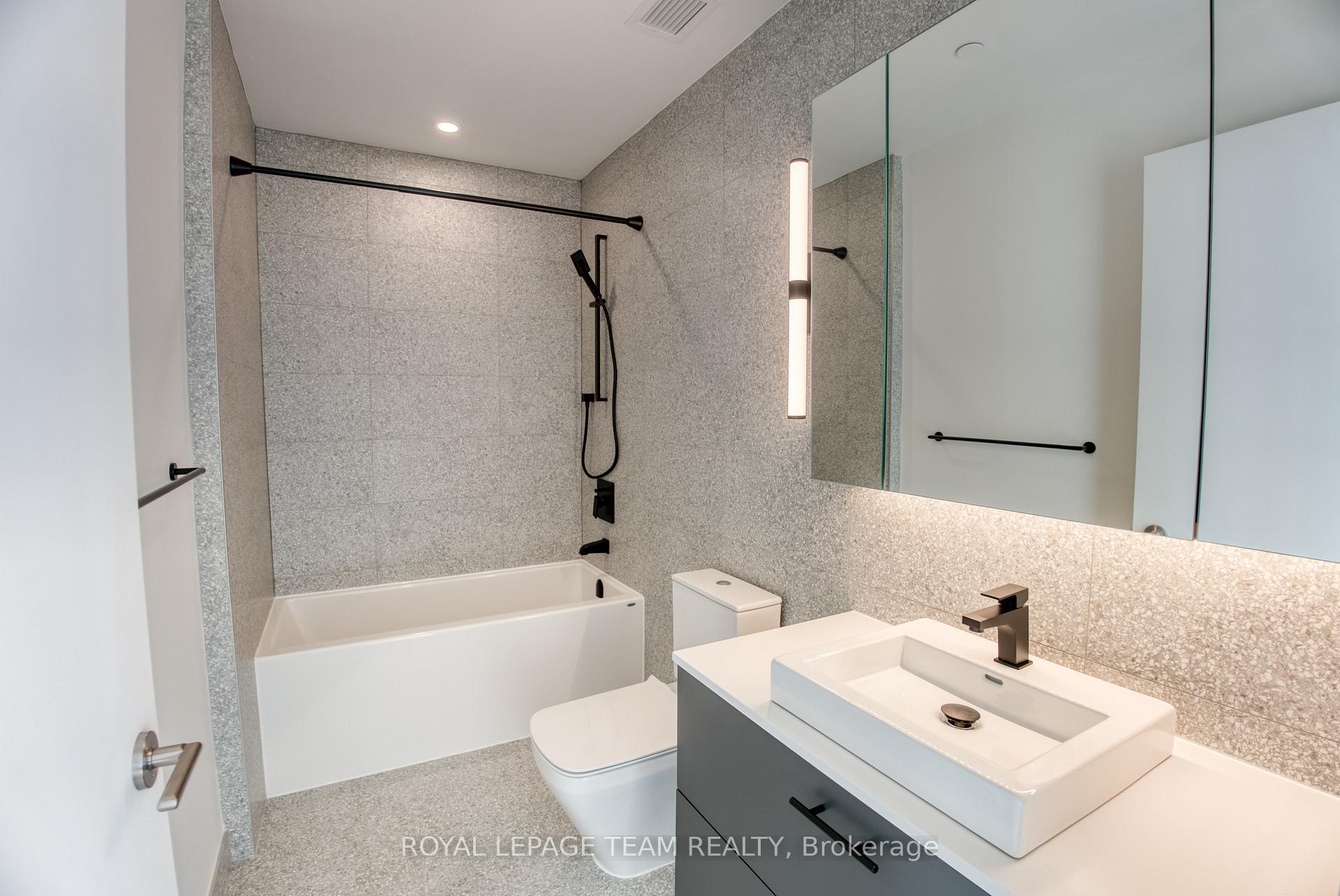 Photo 22 of Unit UPH1, 10 James Street, Ottawa, Ottawa Centre — HOMEH