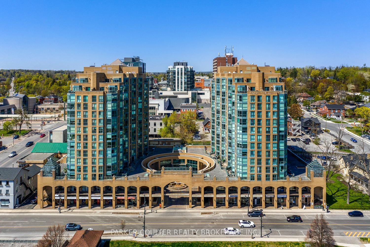 Front of Unit 304, 150 Dunlop Street E