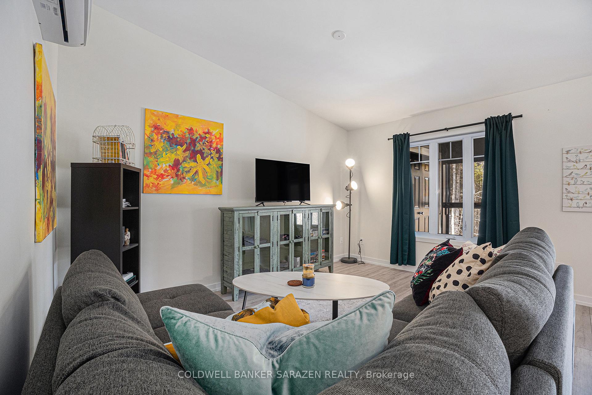 Photo 3 of Unit 306, 91 St Moritz Trail, Embrun — HOMEH