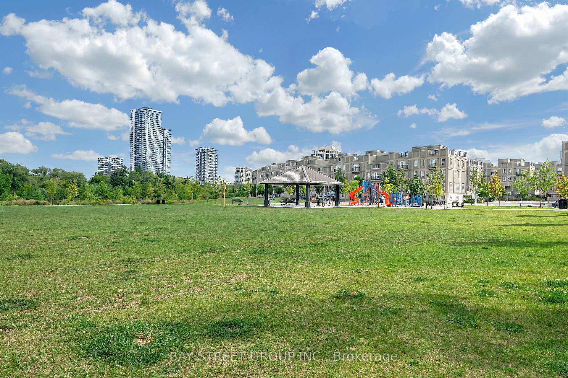 Photo 8 of Unit 107, 18 Rouge Valley Drive, Markham, Unionville — HOMEH