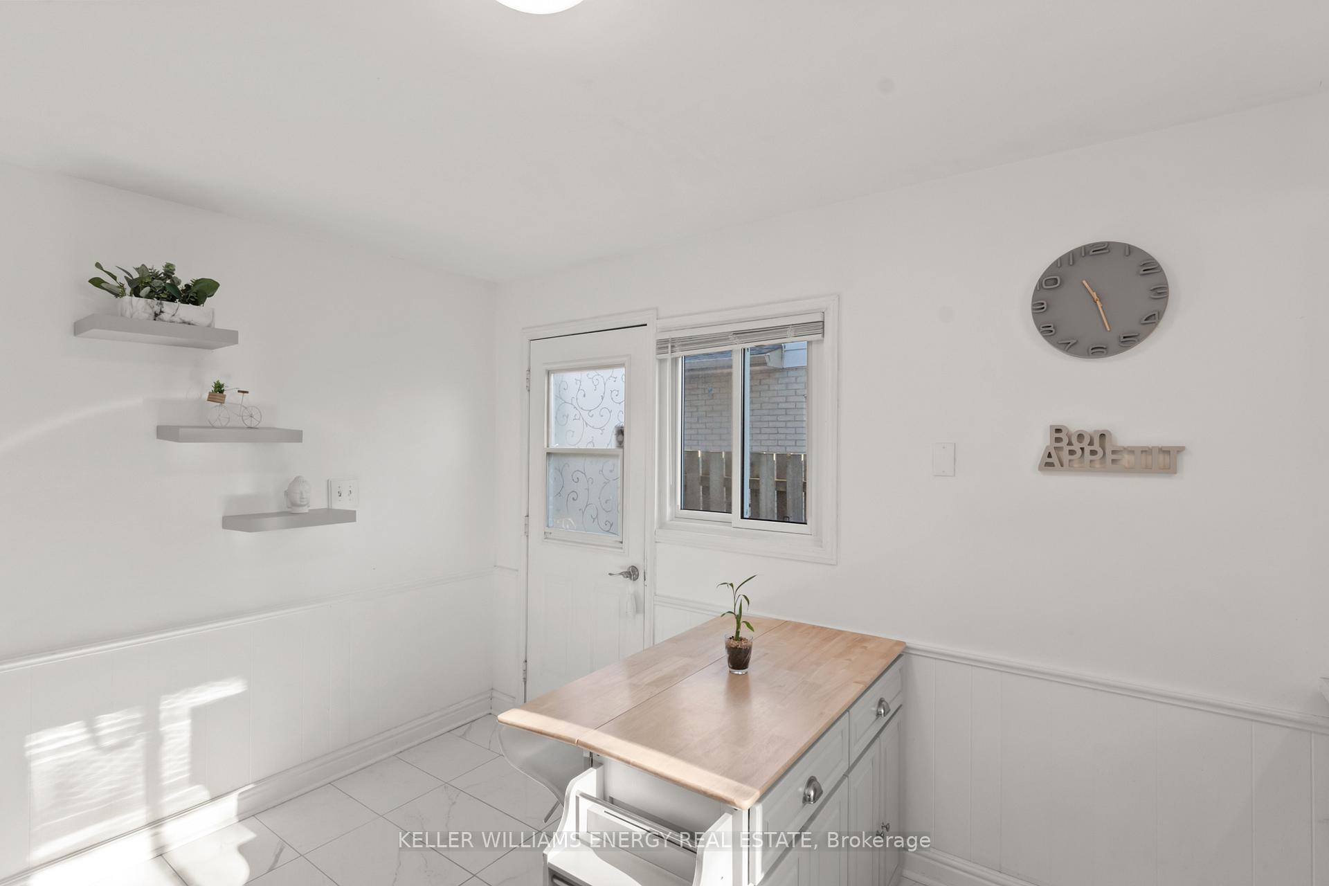 Photo 18 of 11 Hobbs Drive, Clarington, Bowmanville — HOMEH