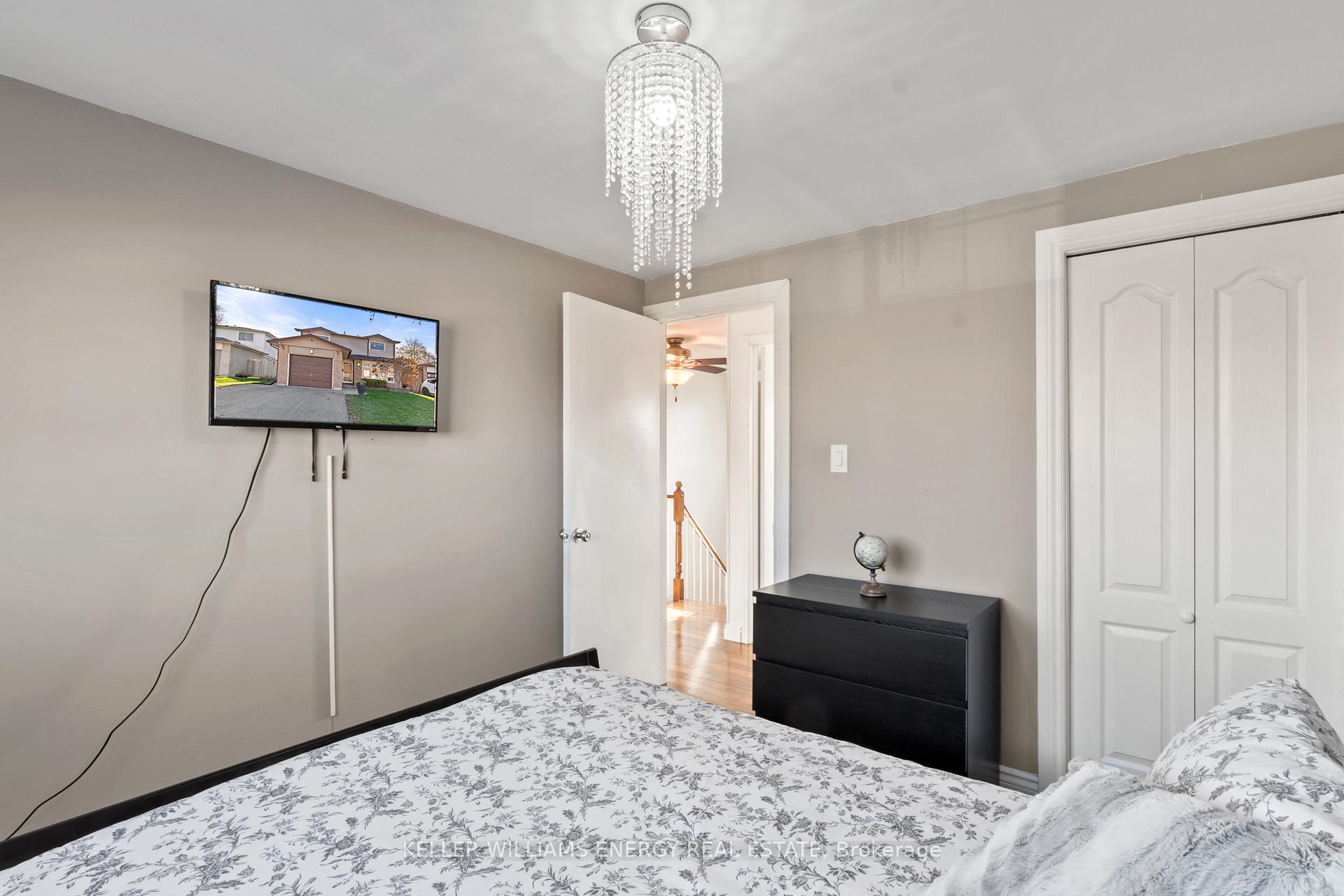 Photo 20 of 11 Hobbs Drive, Clarington, Bowmanville — HOMEH