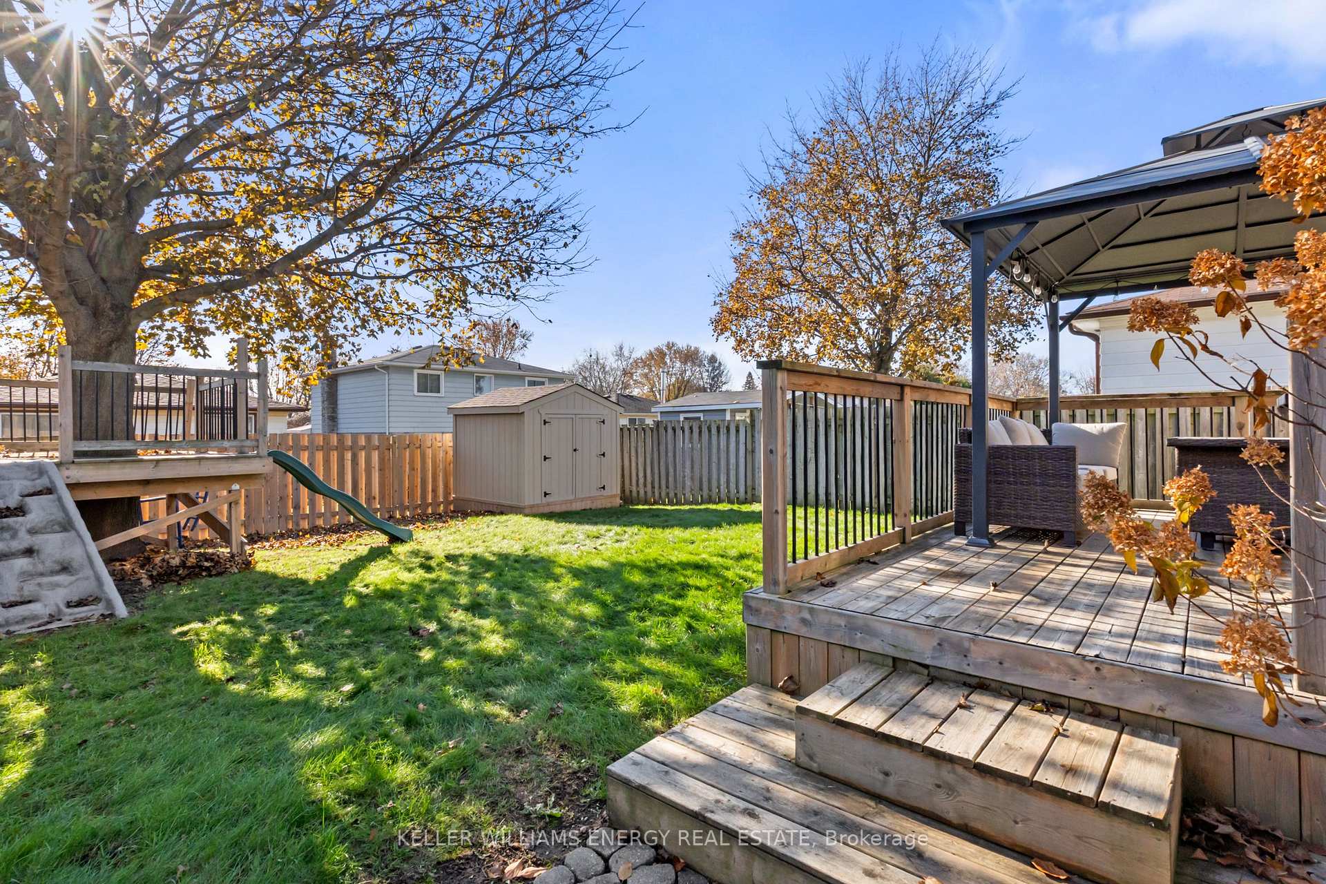 Photo 35 of 11 Hobbs Drive, Clarington, Bowmanville — HOMEH