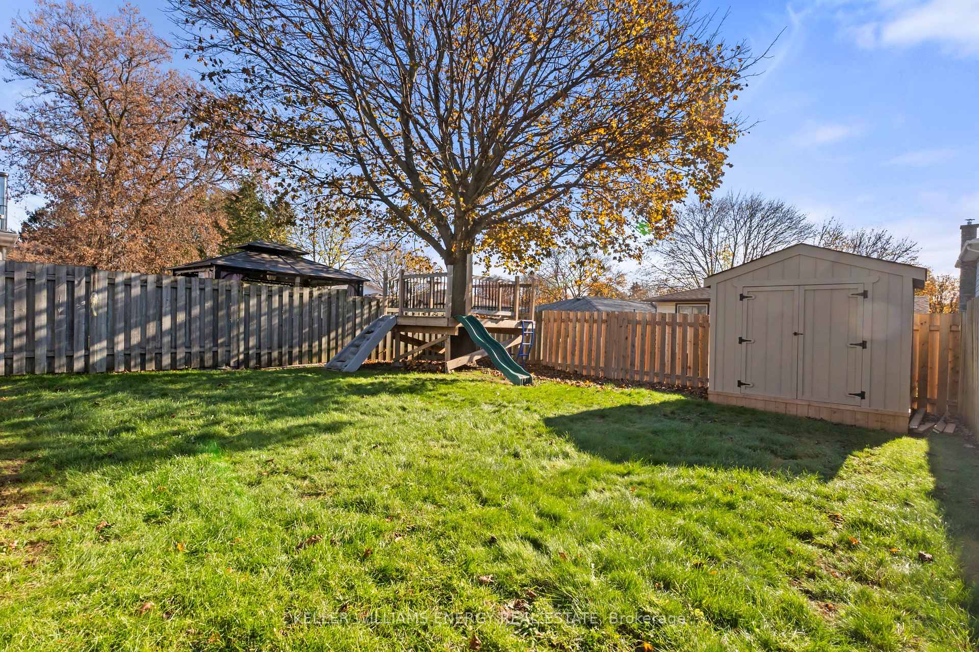 Photo 43 of 11 Hobbs Drive, Clarington, Bowmanville — HOMEH