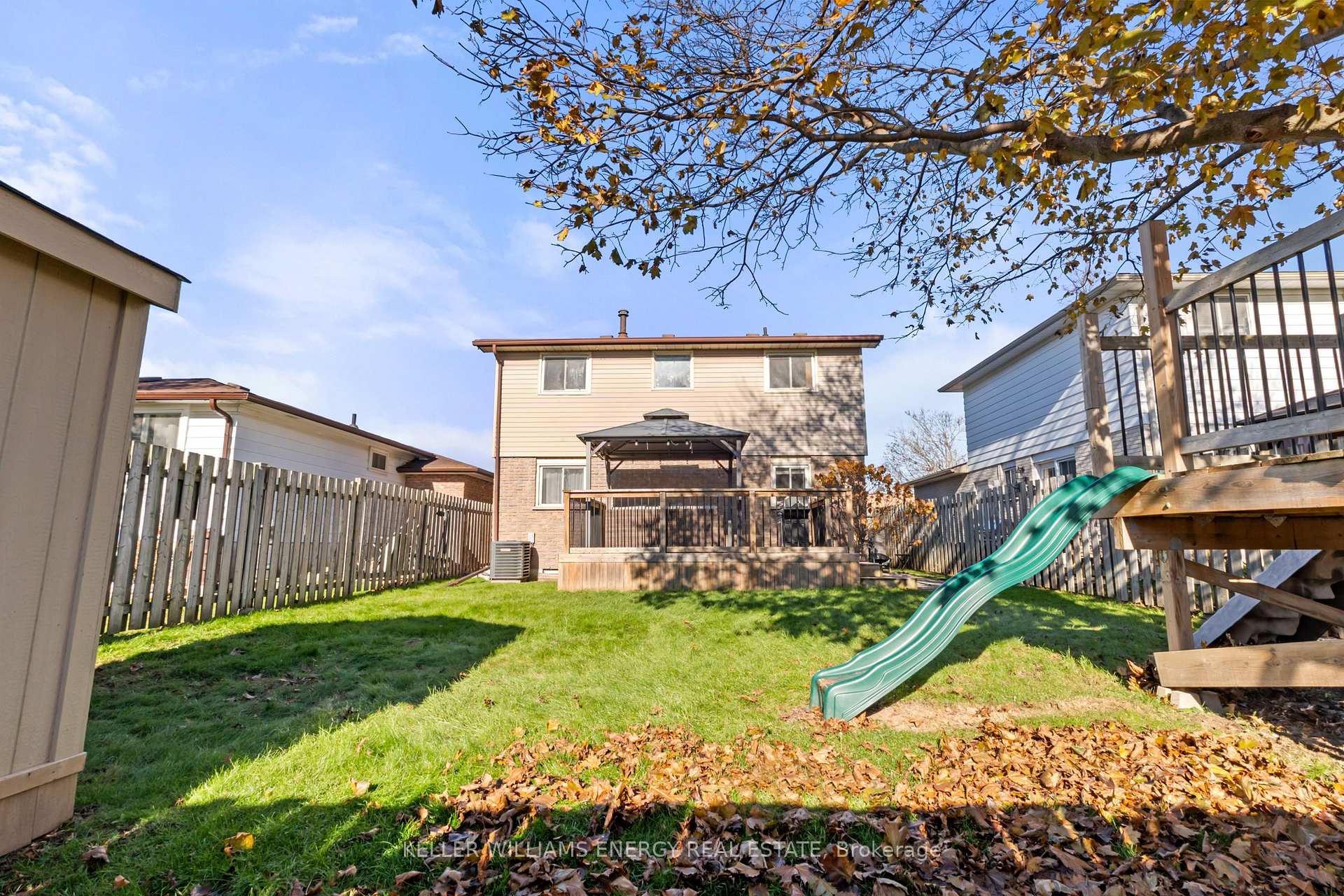 Photo 41 of 11 Hobbs Drive, Clarington, Bowmanville — HOMEH