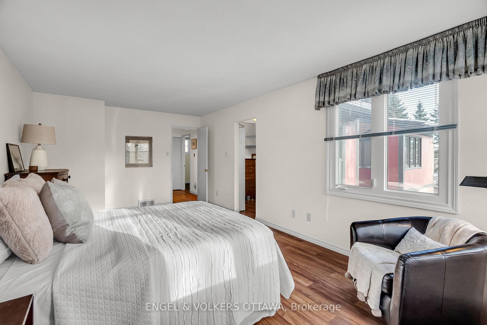 Photo 10 of Unit 52, 280 Mcclellan Road, Ottawa, Arlington Woods — HOMEH