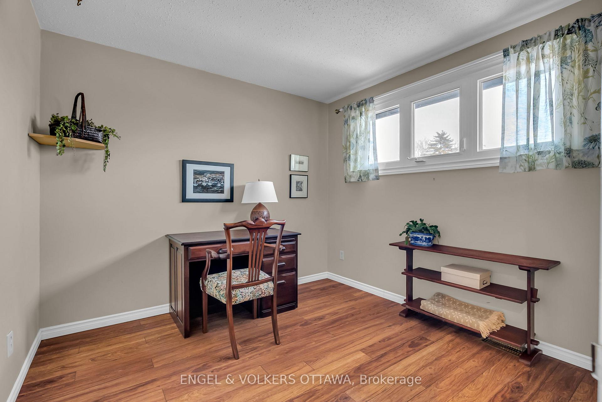Photo 14 of Unit 52, 280 Mcclellan Road, Ottawa, Arlington Woods — HOMEH