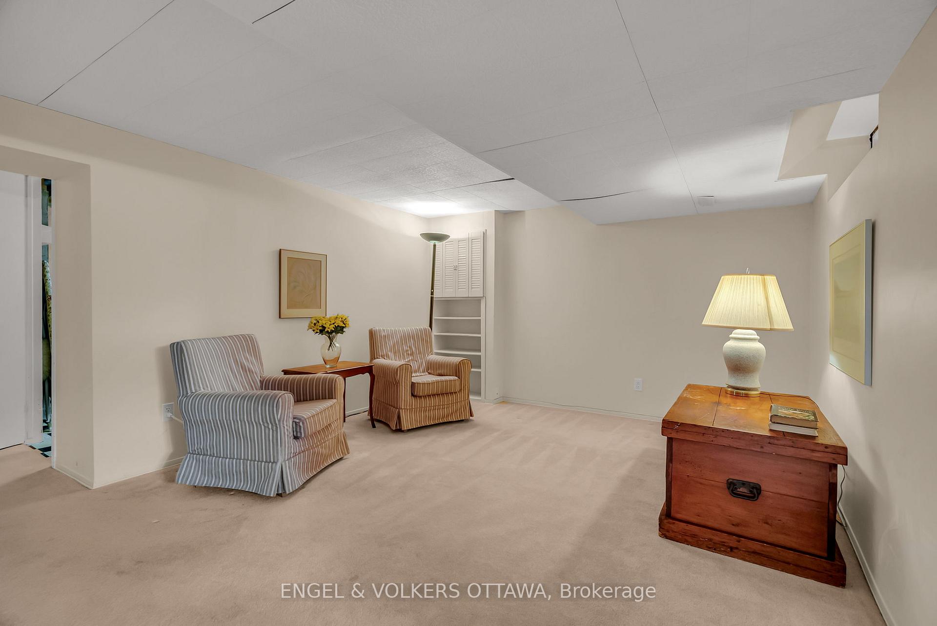 Photo 16 of Unit 52, 280 Mcclellan Road, Ottawa, Arlington Woods — HOMEH