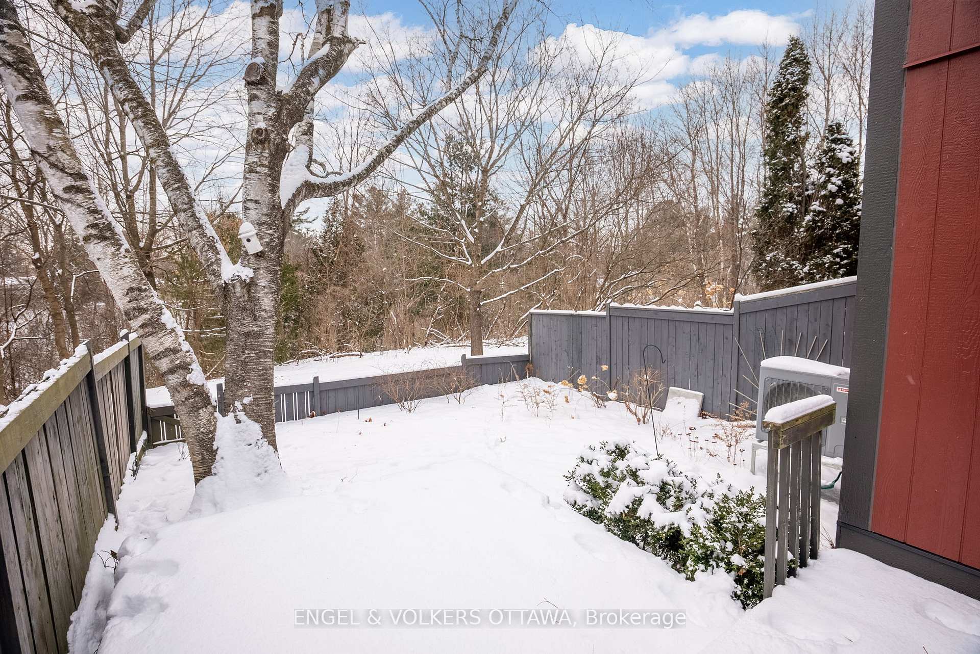 Photo 19 of Unit 52, 280 Mcclellan Road, Ottawa, Arlington Woods — HOMEH