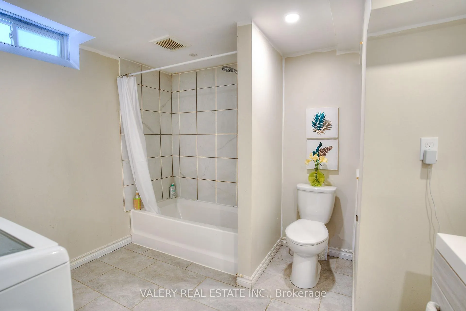 Photo 26 of 848 Attersley Dr, Oshawa, Pinecrest — HOMEH