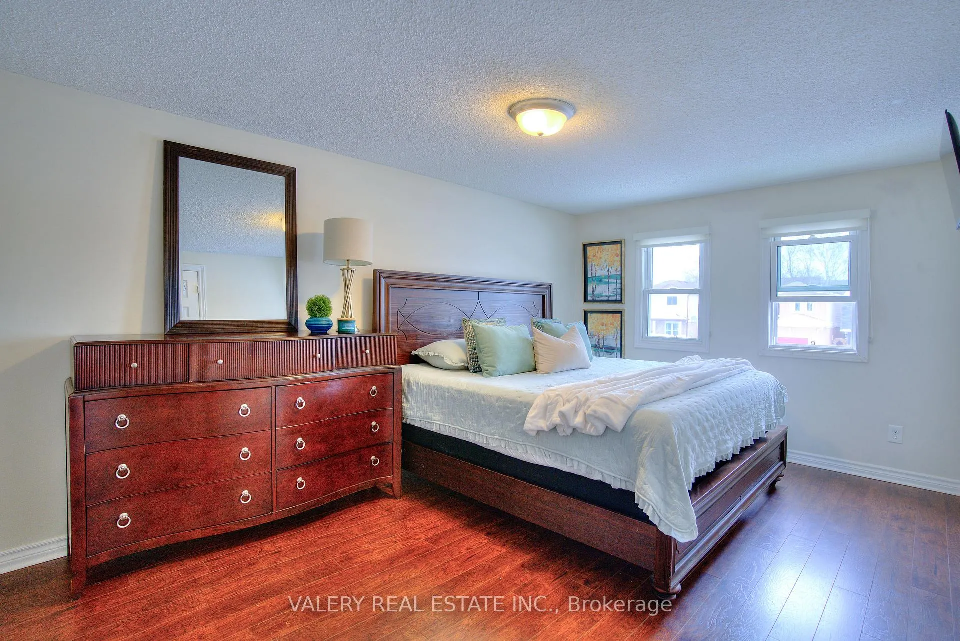 Photo 12 of 848 Attersley Dr, Oshawa, Pinecrest — HOMEH