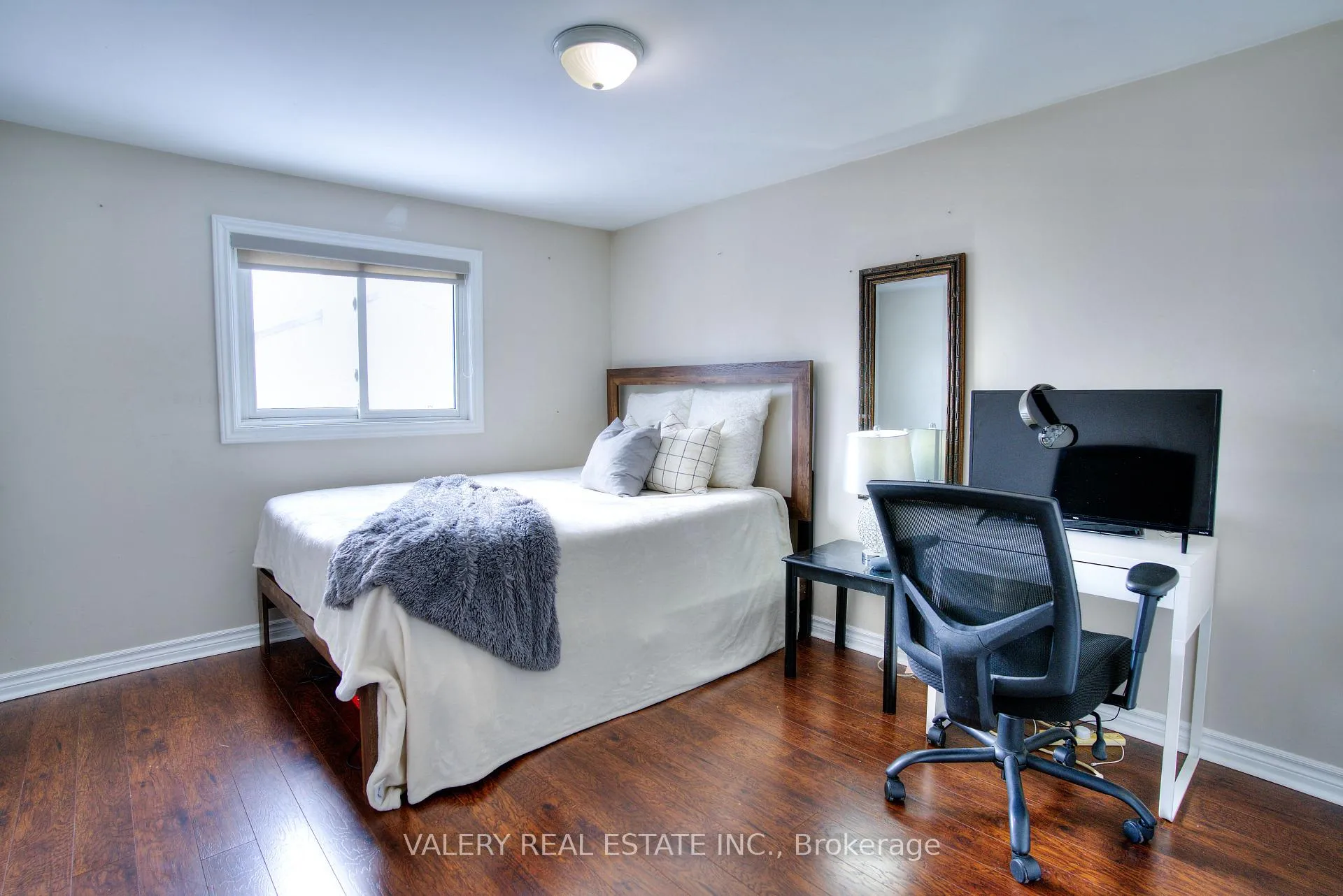 Photo 17 of 848 Attersley Dr, Oshawa, Pinecrest — HOMEH