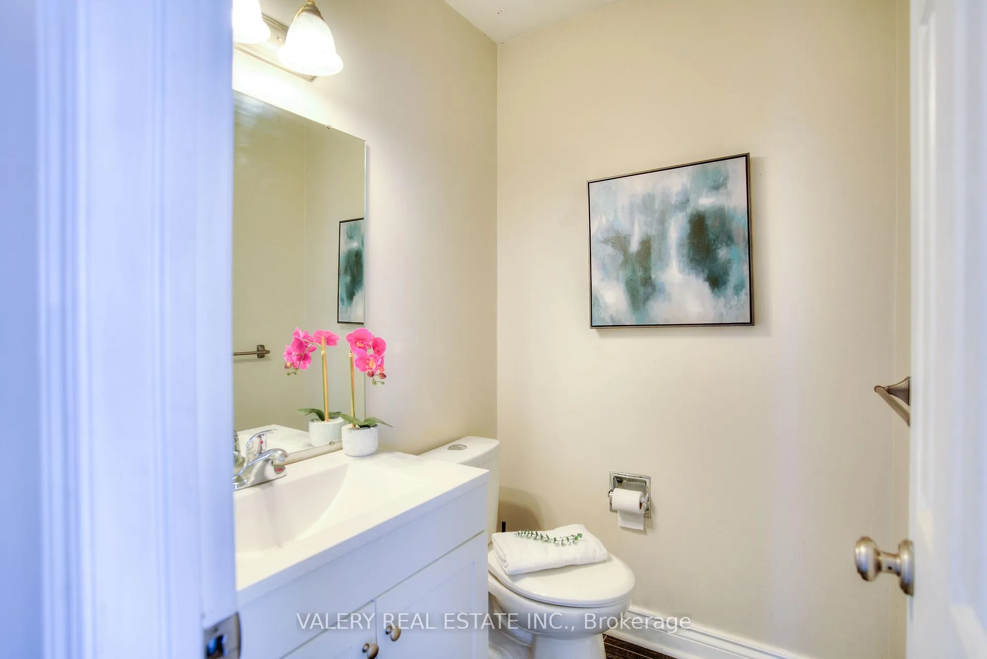 Photo 6 of 848 Attersley Dr, Oshawa, Pinecrest — HOMEH