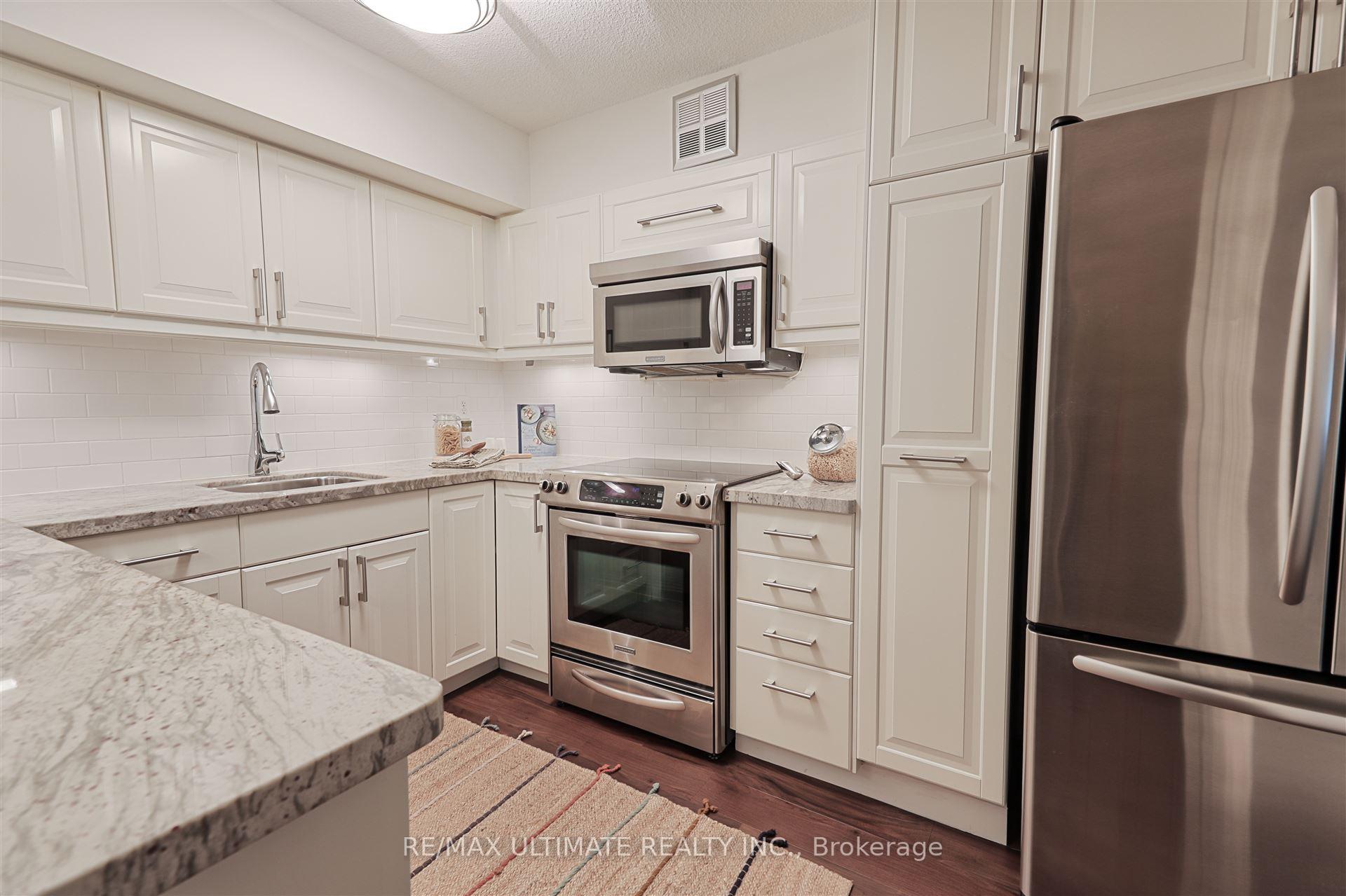 Photo 16 of Unit 307, 40 Sylvan Valleyway, Toronto, Bedford Park-Nortown — HOMEH