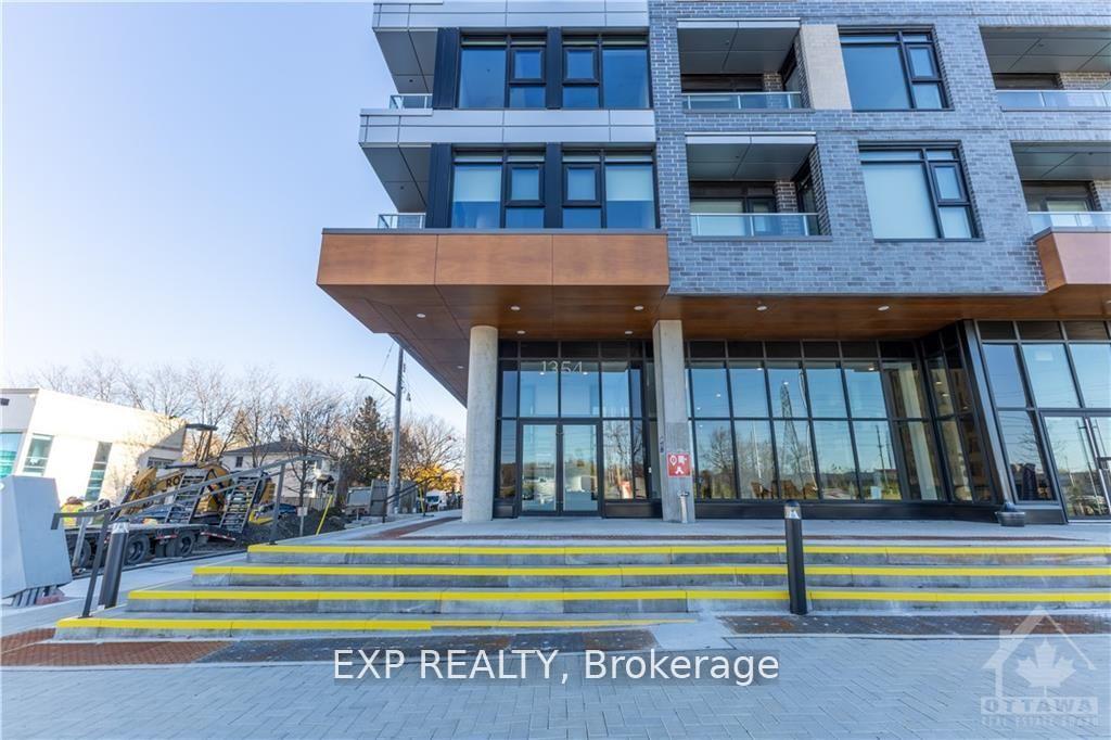 Front of Unit 215, 1366 Carling Avenue