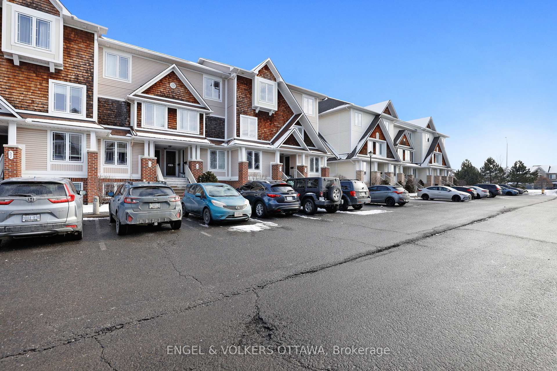 Photo 2 of 69 Crosby Private, Ottawa, Avalon East — HOMEH