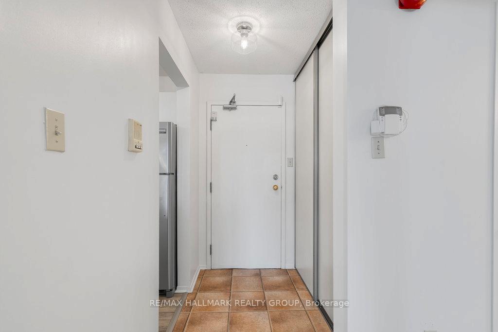Photo 3 of Unit 208, 1099 Cadboro Road E, Ottawa, Carson Grove — HOMEH