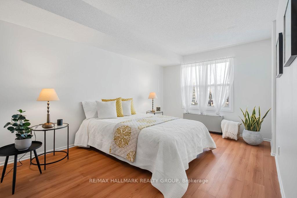 Photo 16 of Unit 208, 1099 Cadboro Road E, Ottawa, Carson Grove — HOMEH